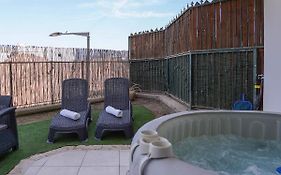Daniel'S Garden Apartment